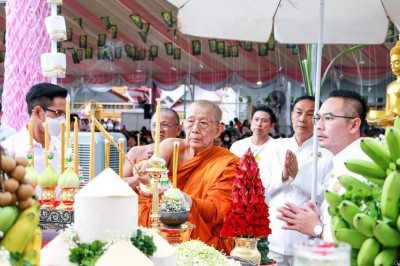 ร่วมพิธีเททองหล่อองค์ “หลวงพ่อบ้านแหลม” ... พารามิเตอร์รูปภาพ 1