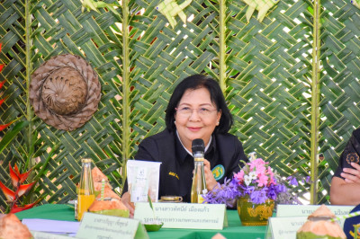 ร่วมให้กำลังใจและให้ข้อมูลสนับสนุนเพิ่มเติม แก่คณะอนุกรรมการ พารามิเตอร์รูปภาพ 1