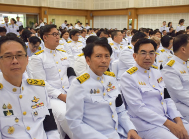 ร่วมพิธีสวดพระพุทธมนต์และทำบุญตักบาตรถวายพระราชกุศล พารามิเตอร์รูปภาพ 4